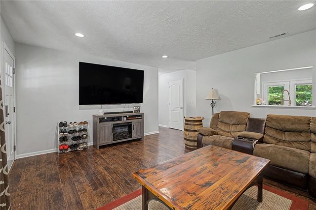 8115 Sue Avenue, Franklin, OH 45005