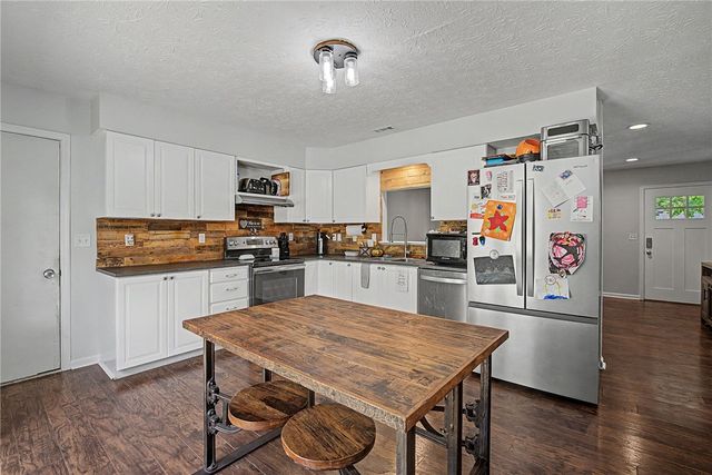 8115 Sue Avenue, Franklin, OH 45005