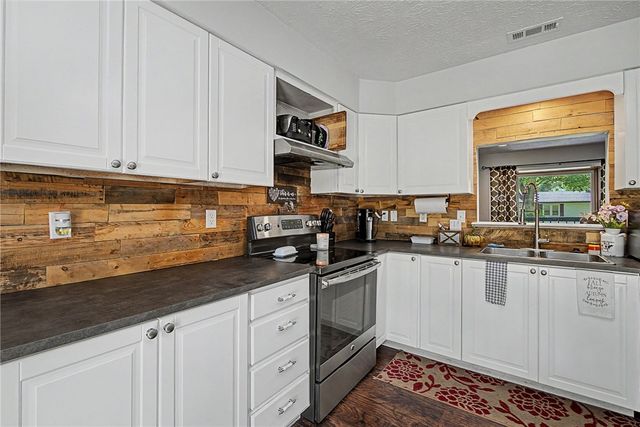 8115 Sue Avenue, Franklin, OH 45005