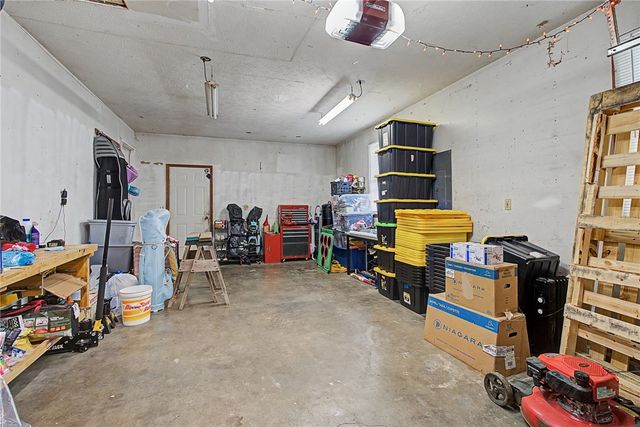 8115 Sue Avenue, Franklin, OH 45005