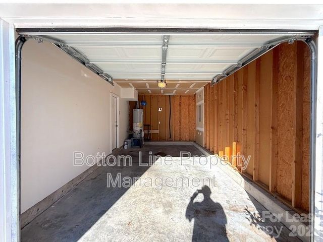 8821 Cameron Spring Road, Charlotte, NC 28214