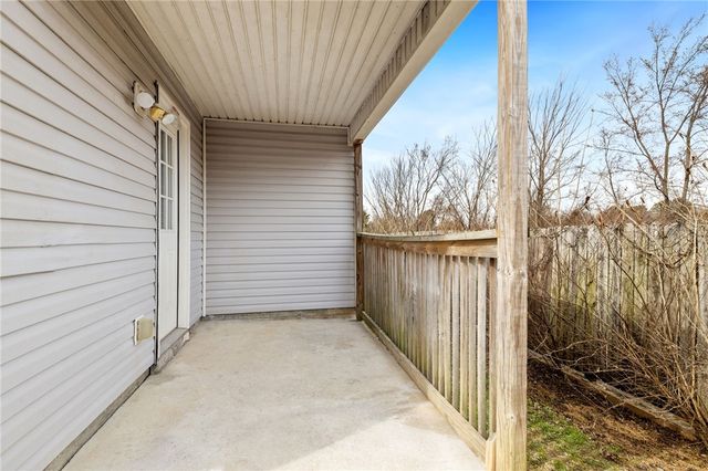 591 Cascade Circle, Springdale, AR 72764