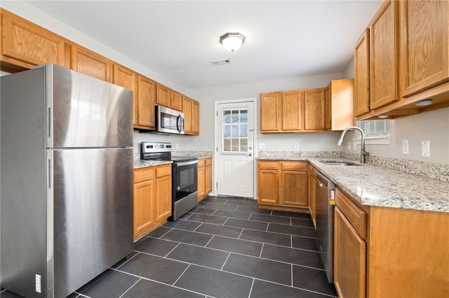 591 Cascade Circle, Springdale, AR 72764