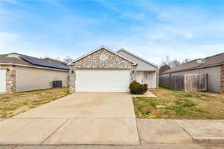 591 Cascade Circle, Springdale, AR 72764