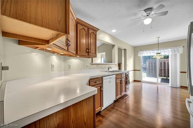 30640 Jasmine Court 61B, North Olmsted, OH 44070