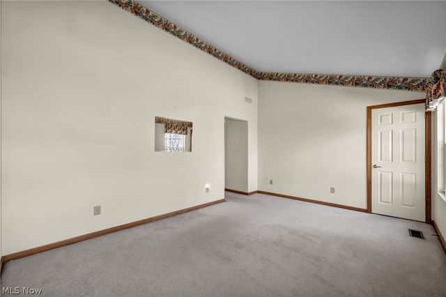 30640 Jasmine Court 61B, North Olmsted, OH 44070