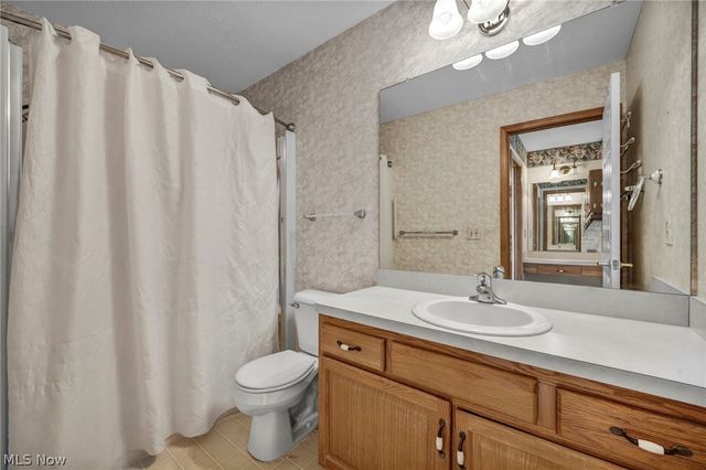 30640 Jasmine Court 61B, North Olmsted, OH 44070