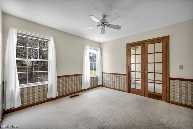 30640 Jasmine Court 61B, North Olmsted, OH 44070