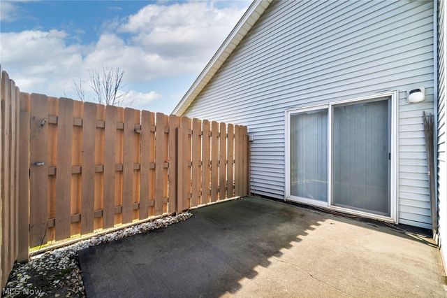 30640 Jasmine Court 61B, North Olmsted, OH 44070