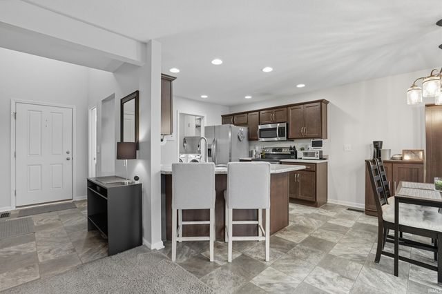 5607 Cades Cove, Fort Wayne, IN 46808