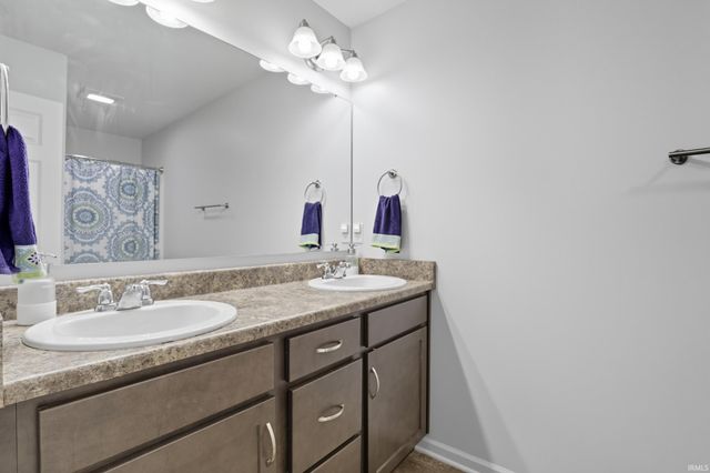 5607 Cades Cove, Fort Wayne, IN 46808