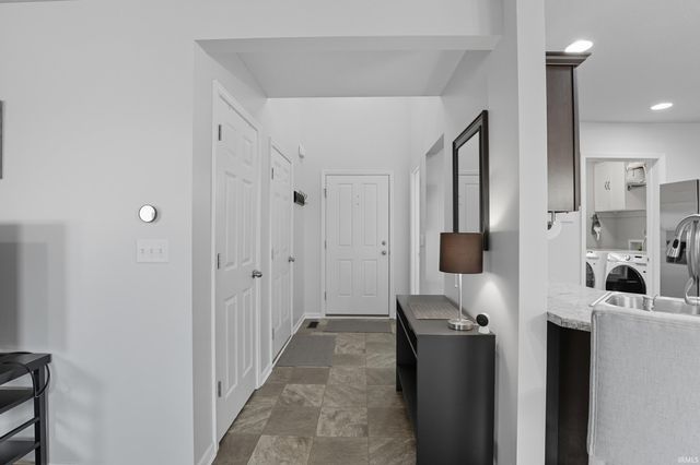 5607 Cades Cove, Fort Wayne, IN 46808