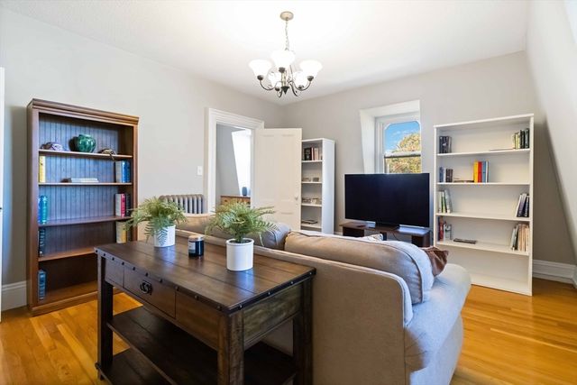 20 Rockland Ave 3, Malden, MA 02148