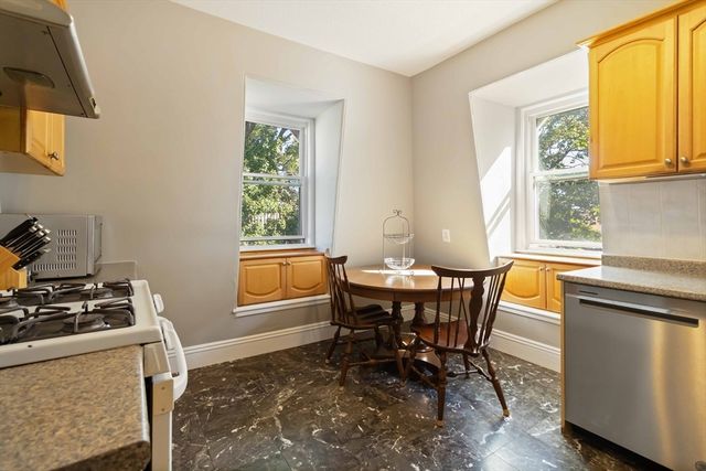 20 Rockland Ave 3, Malden, MA 02148