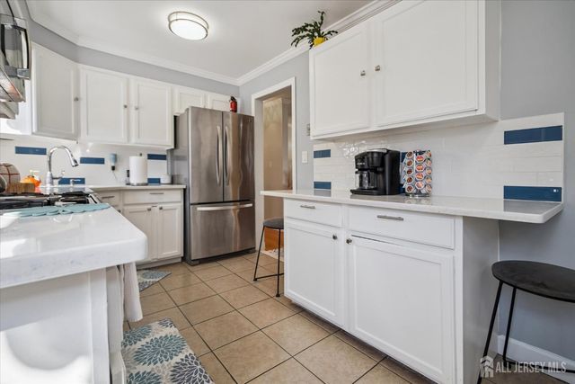 30 Whittier Avenue, Franklin Twsp, NJ 08873