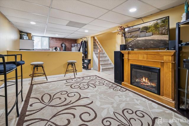 30 Whittier Avenue, Franklin Twsp, NJ 08873