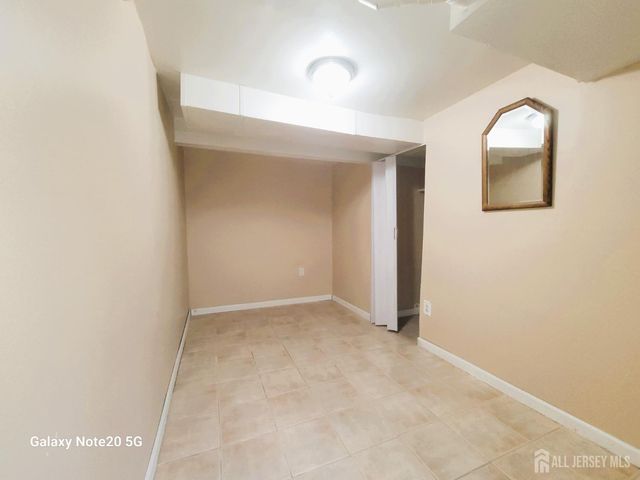 30 Whittier Avenue, Franklin Twsp, NJ 08873