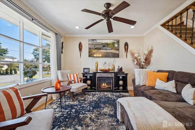 30 Whittier Avenue, Franklin Twsp, NJ 08873