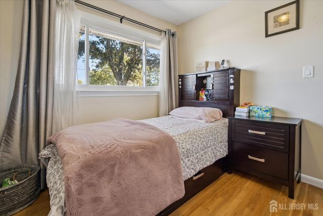 30 Whittier Avenue, Franklin Twsp, NJ 08873