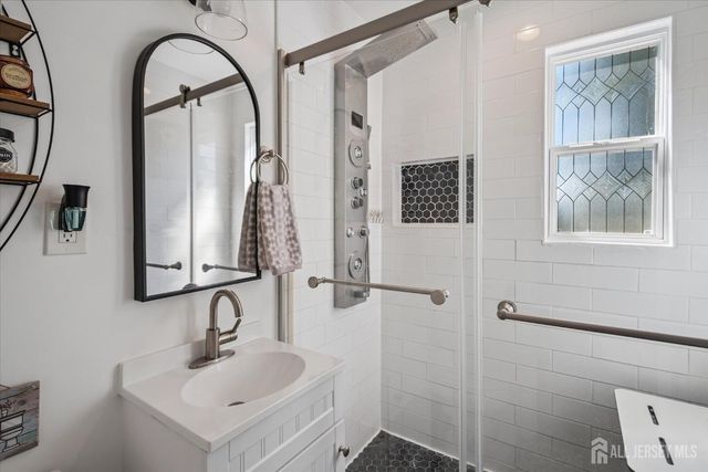 30 Whittier Avenue, Franklin Twsp, NJ 08873