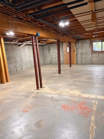 747 River St 3, Haverhill, MA 01832