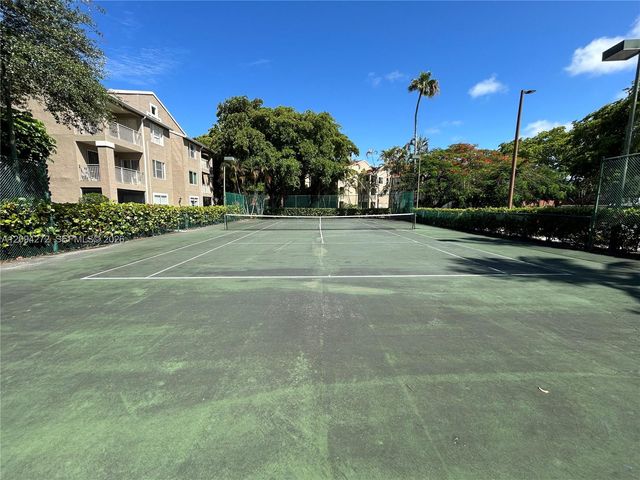 1740 Palm Cove Boulevard 4-203, Delray Beach, FL 33445