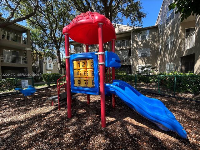 1740 Palm Cove Boulevard 4-203, Delray Beach, FL 33445