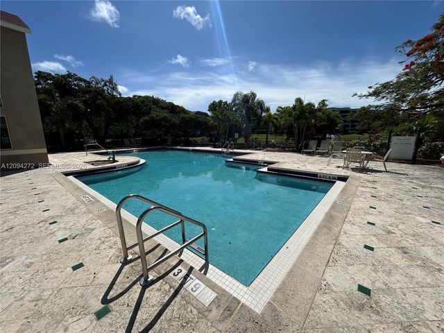 1740 Palm Cove Boulevard 4-203, Delray Beach, FL 33445