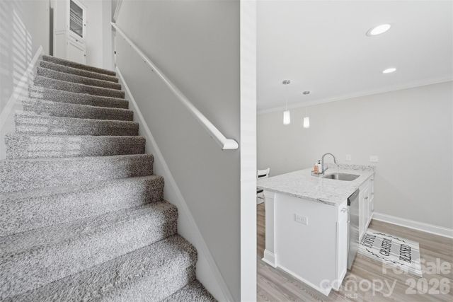 3953 Newhall Drive NW, Hickory, NC 28601