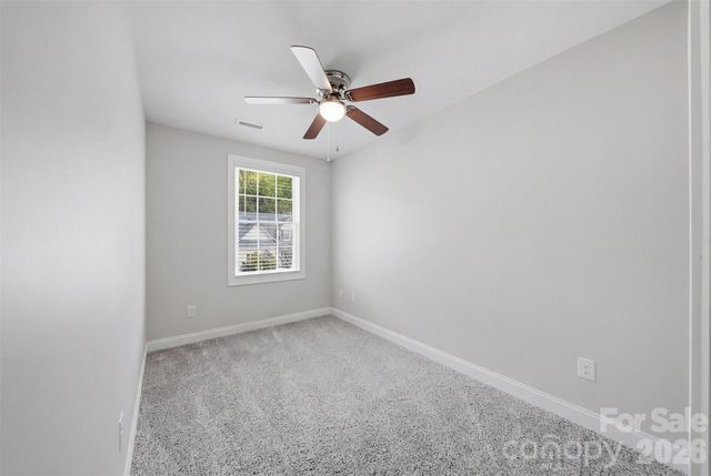 3953 Newhall Drive NW, Hickory, NC 28601