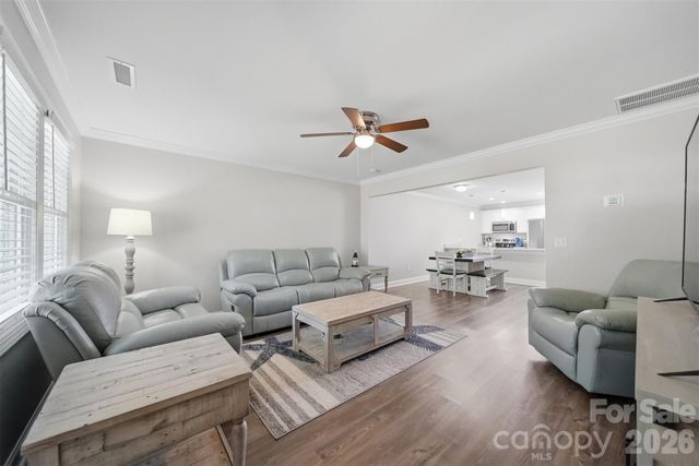 3953 Newhall Drive NW, Hickory, NC 28601