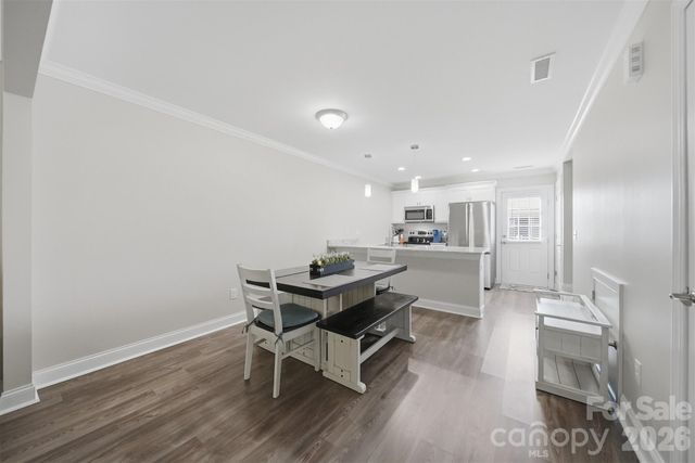 3953 Newhall Drive NW, Hickory, NC 28601