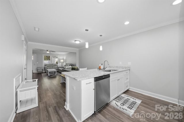 3953 Newhall Drive NW, Hickory, NC 28601
