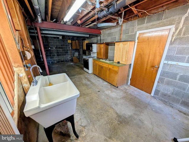 3464 HILLCROFT RD, Huntingdon Valley, PA 19006