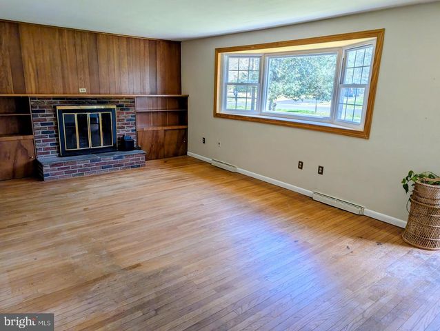 3464 HILLCROFT RD, Huntingdon Valley, PA 19006