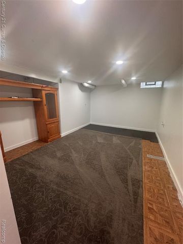 24840 Olde Orchard Street, Novi, MI 48375