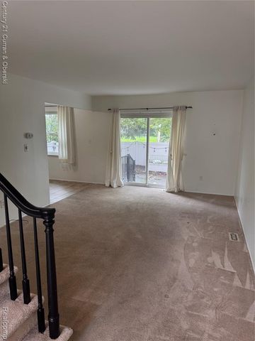 24840 Olde Orchard Street, Novi, MI 48375