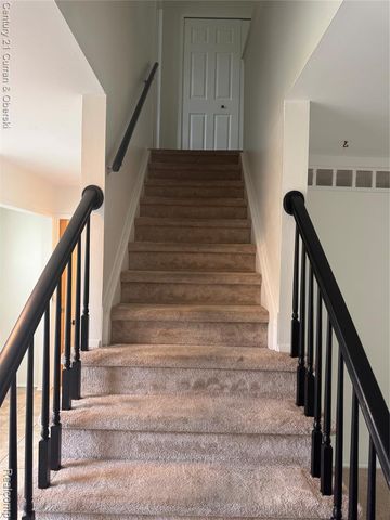 24840 Olde Orchard Street, Novi, MI 48375