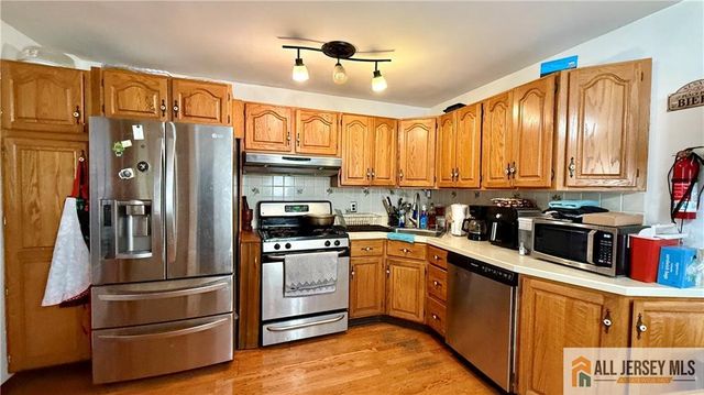 70 Spring Street, Woodbridge Proper, NJ 07095