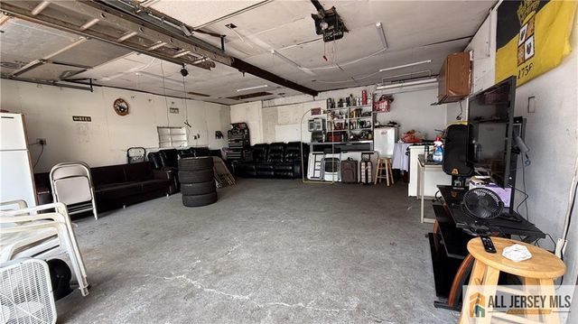 70 Spring Street, Woodbridge Proper, NJ 07095