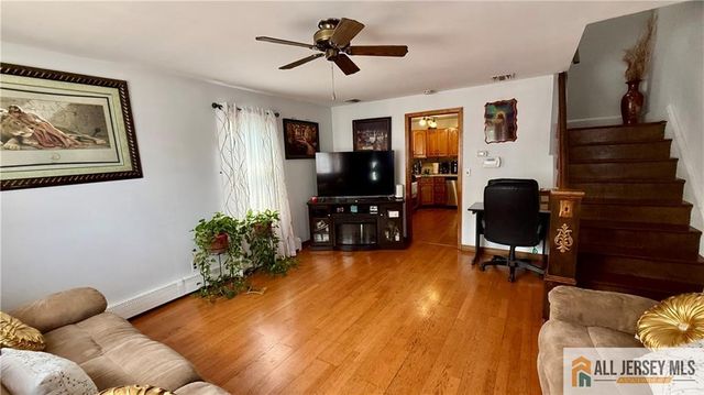 70 Spring Street, Woodbridge Proper, NJ 07095