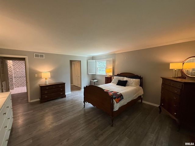 7100 N Fox Point Dr Apt 3, Peoria, IL 61614