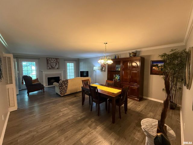 7100 N Fox Point Dr Apt 3, Peoria, IL 61614