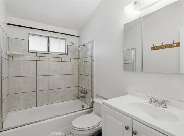 1420 Glenshaw Avenue, La Puente, CA 91744