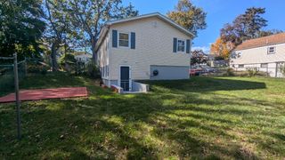 80 Hollywood Avenue, Warwick, RI 02888