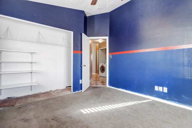 463 Sunrise West Drive SW, Albuquerque, NM 87121