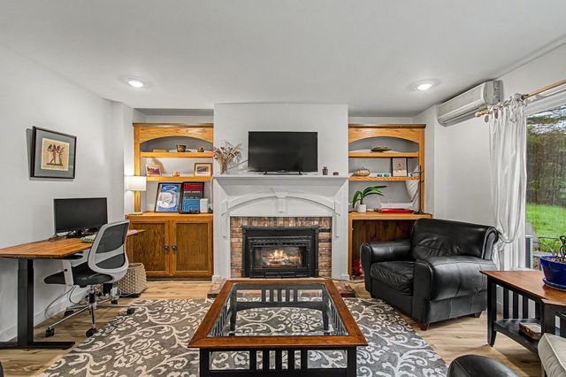 911 Dorset St Apt 29, South Burlington, VT 05403