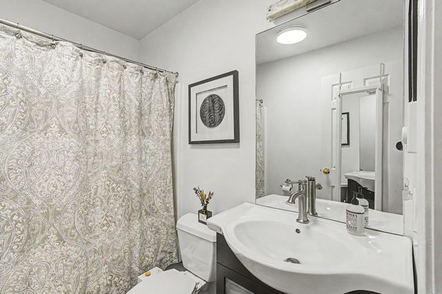 911 Dorset St Apt 29, South Burlington, VT 05403