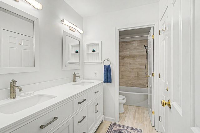 911 Dorset St Apt 29, South Burlington, VT 05403