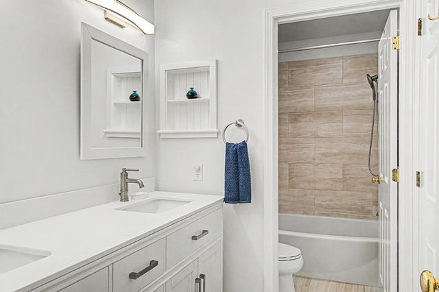 911 Dorset St Apt 29, South Burlington, VT 05403